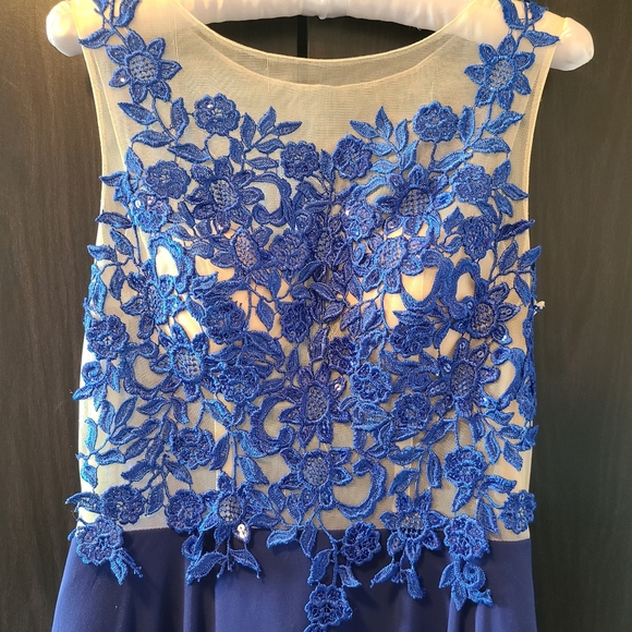 🎁🎁 Evening Dress 👗👗 - Picture 3 of 7